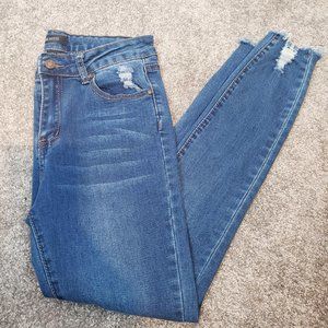 Nina Rossi Juniors Size 9 Blue Jeans ~ Distressed ~ Frayed Hem ~ Skinny ~ A103